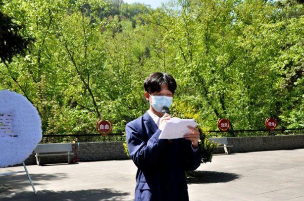 信息工程系“緬懷革命先烈、傳承紅色基因、爭(zhēng)做報(bào)國(guó)青年”黨史學(xué)習(xí)教育團(tuán)日活動(dòng)