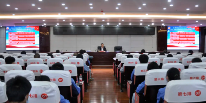 市政府副市長(zhǎng)，市委政法委書記，市公安局黨委書記、局長(zhǎng)王治軍赴我院開展黨史學(xué)習(xí)教育宣講