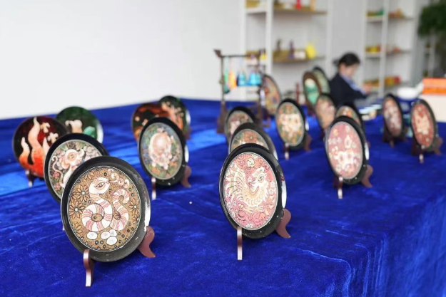 競賽進行時｜我院開展黔西北民族民間工藝技藝體驗活動，技能大賽與文化傳承同行